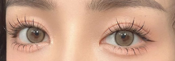 DeQi lanceert fijne, zachte en comfortabele wimpers voor verbeterde natuurlijke oogmake-up